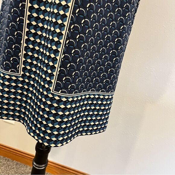 Max Studio Elegant casual geometric print long sleeve knee length Dress - Picture 5 of 14
